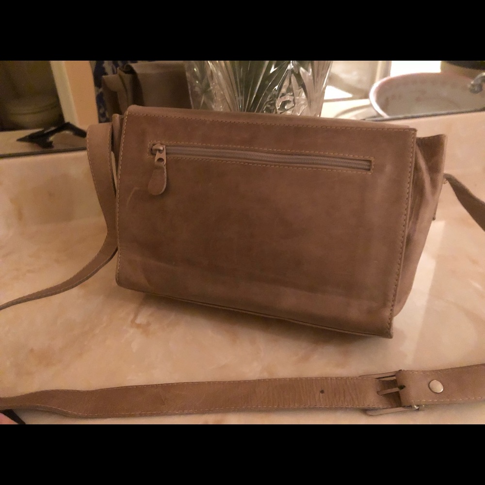 Neutral leather bag - Picture 3 of 5